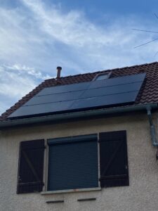 deoliveira-patrice-chauffage25 - panneaux solaire sur un toit de maison